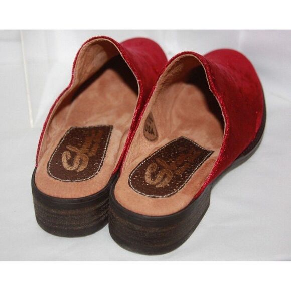Sbicca Women's 8 Citrine wine velvet mules - Picture 4 of 5